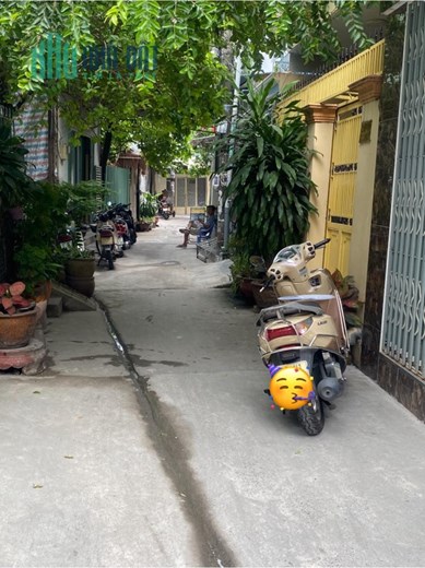 NHÀ BÁN hẻm 3M Nguyễn Xí, 3 tầng, 3pn 2wc, nhà mới đẹp, ở ngay. Giá 3,5 tỷ