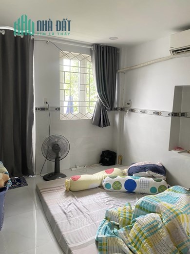 NHÀ BÁN hẻm 3M Nguyễn Xí, 3 tầng, 3pn 2wc, nhà mới đẹp, ở ngay. Giá 3,5 tỷ