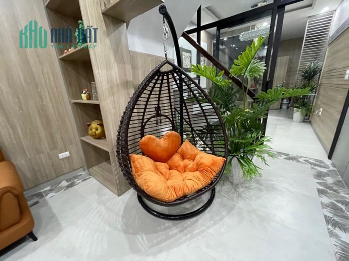 Nhà đẹp cần BÁN - Lạc Long Quân - Nhật Chiêu - ngõ nông oto đỗ gần - 38m x 6 Tầng - ở luôn