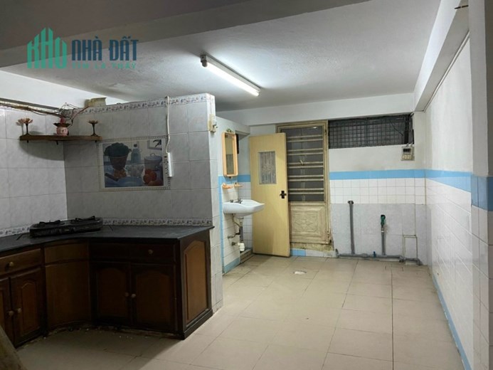 ♥ Nhà kiệt thẳng gần MT Lê Đình Dương 60m2; 3 tầng, 2,x tỷ