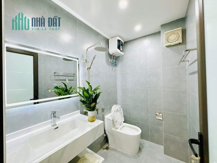 NHÀ  ĐẸP CỔ NHUẾ - MẶT NGÕ- CHỦ TỰ XÂY TÂM HUYẾT- -35M2- 5TẦNG - GIÁ  3 TỶ