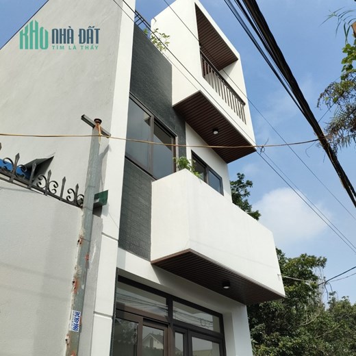 Bán nhà mới đẹp lung linh Bắc Hồng Đông Anh 42m2 nhỉnh 2 tỷ