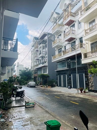 Bán nhà 3 tầng có sân thượng, xây ở chính chủ HXH Nguyễn Văn Quá, phường Tân Thới Hiệp, Q12