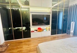 Bán Nhà Ngô Gia Tự gần chợ Diêm Gỗ, Long Biên 5T, 35m2 giá 2,95 tỷ