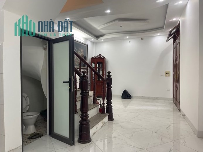 Cần bán nhà đẹp, ngõ phố Trương Định-Nguyễn Đức Cảnh sầm uất-DT 38m2x4T giá chỉ 4 tỷ.