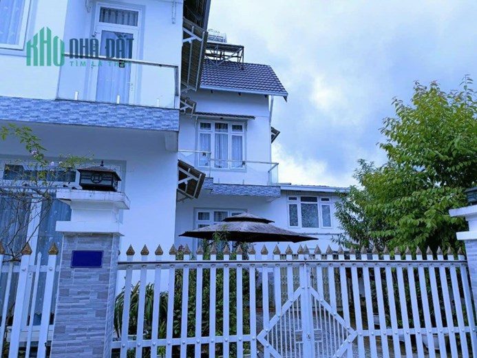 Bán nhà sân vườn hẻm Vạn Hạnh P8 Đà Lạt 13 tỷ