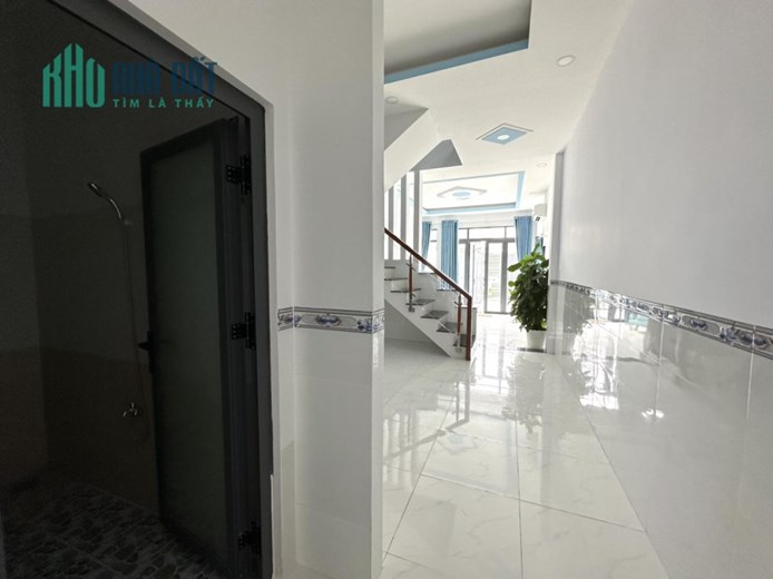 Bán nhà 1T1L gần chợ Mỹ Hạnh Nam - Đức Hoà - Long An, 125m2 SHR 2.6 tỷ. Lh:0393596261
