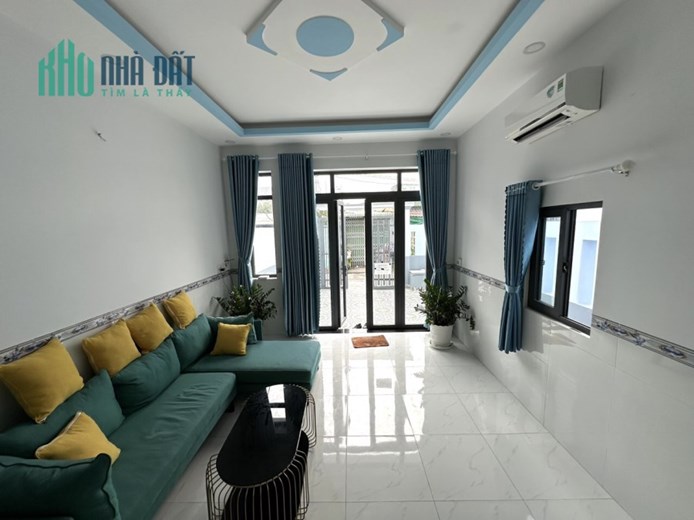 Bán nhà 1T1L gần chợ Mỹ Hạnh Nam - Đức Hoà - Long An, 125m2 SHR 2.6 tỷ. Lh:0393596261