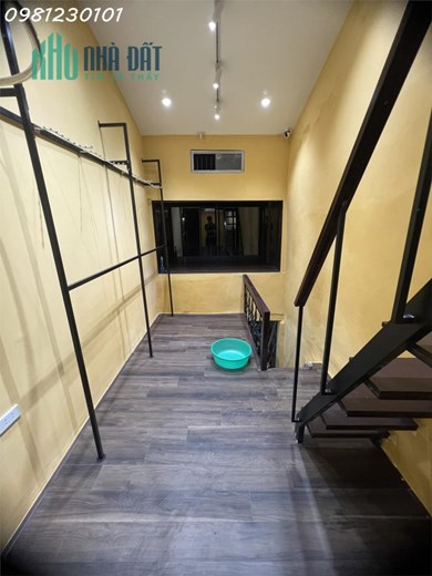 Mình cần cho thuê địa điểm rất phù hợp để mở tiệm xăm tại Số 9 Hàng Hành ,Hoàn Kiếm, Hà Nội.(