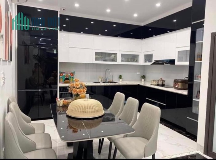 Bán nhà mặt ngõ phố Cầu Am, 37mx4t, giá 3.8 tỷ