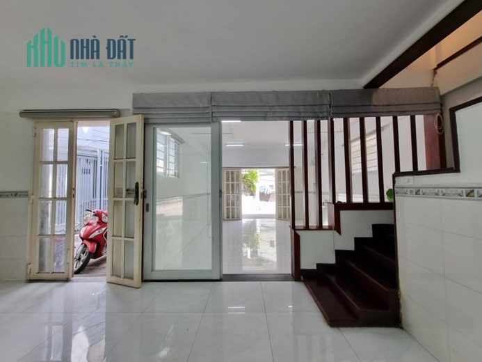 Ngay Ngã tư Hàng Xanh, 5 phút sang Quận 1, 79m2, 3 mặt thoáng, chỉ 12 tỷ 400