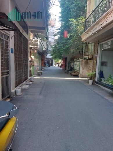 Bán đất tặng nhà đường Vạn Phúc, Hà Đông. 40m2, MT 4m. PHÂN LÔ. Ô TÔ TRÁNH. 5 Tỷ 9. 0968084286