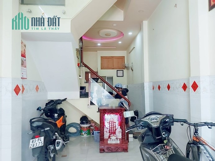 Nhà 4 tầng BTCT Gia Phú Quận 6 hẻm 5m chủ ngộp bank chỉ 4 tỷ hơn