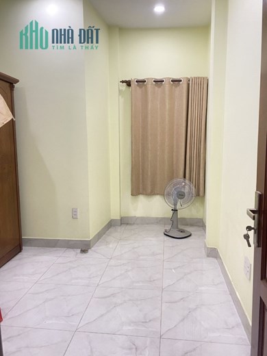 Nhà 4 tầng BTCT Gia Phú Quận 6 hẻm 5m chủ ngộp bank chỉ 4 tỷ hơn