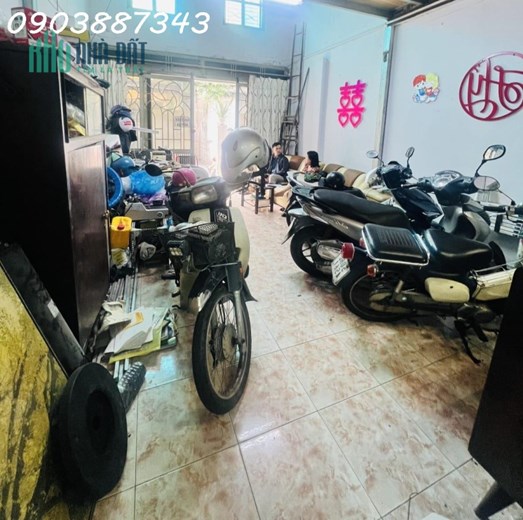 Bán Nhà Hẻm XH Thông - Đường Trần Hưng Đạo - Quận 1 - 80m2- Gía Chỉ 14Tỷ Xíu TL.