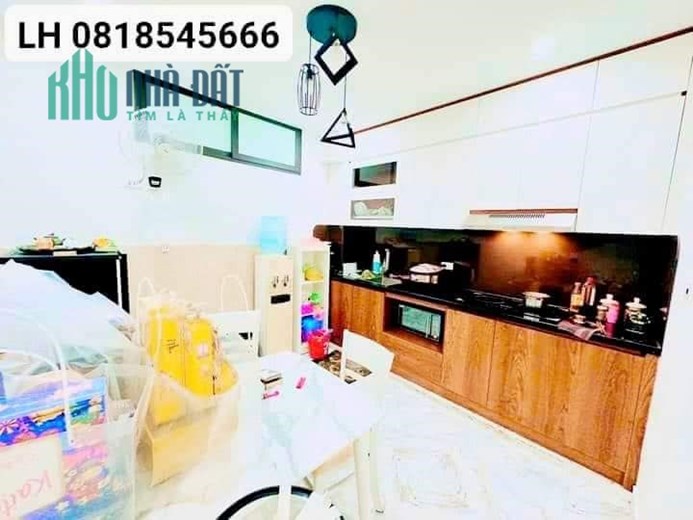 BÁN NHÀ PHỐ ÂU CƠ - QUẬN TÂY HỒ - 10M RA ÔTÔ RA MẶT PHỐ - DT:40M2 MT:3.5M GỒM 3 PHÒNG NGỦ - NHÀ 2
