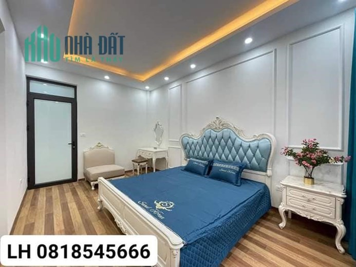 QUẬN TÂY HỒ - PHỐ ÂU CƠ 10M RA ÔTÔ RA MẶT PHỐ - DT:40M2 MT:3.5M GỒM 3 PHÒNG NGỦ - NHÀ 2 MẶT THOÁNG