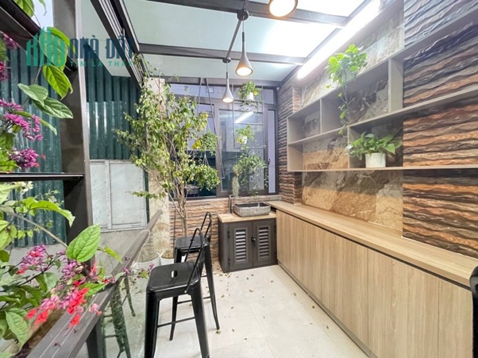 Nhà đẹp Nguyễn Văn Cừ, Long Biên, 63m x 4 tầng, MT 4m, ô tô đỗ cửa, 7 tỷ 8