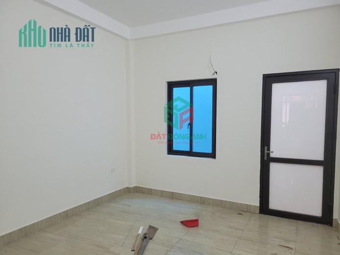 Bán nhà 3 tầng 63m2 Thái Bình Mai Lâm - Ô tô vào - 2,x tỷ
