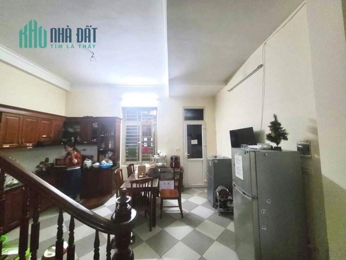BÁN NHÀ 5 TẦNG NGÕ 5 HOÀNG QUỐC VIỆT CẦU GIẤY LÔ GÓC 2 THOÁNG 38M2 CHỈ 4,5 TỶ