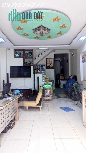 BÁN NHÀ ĐƯỜNG LÊ THỊ HOA - BÌNH CHIỂU -THỦ ĐỨC
NHÀ 115M2 [ 5 X 23 ] 3 TẦNG , 3PN , 3WC ,Ô TÔ NGỦ