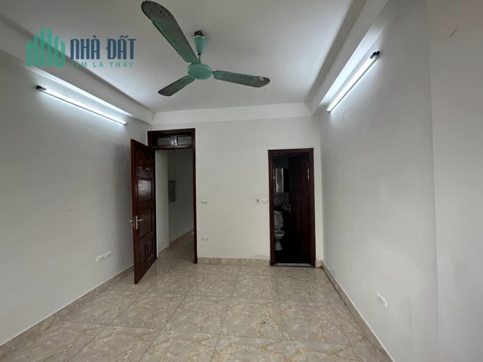 Bán Nhà Phân Lô Phố Trần Quốc Hoàn Quận Cầu Giấy. 36m Xây 6 Tầng Giá 10 Tỷ. Cam Kết Ảnh Thật Mô Tả