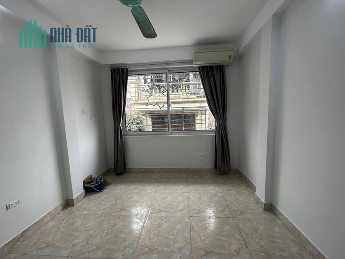 Bán Nhà Phân Lô Phố Trần Quốc Hoàn Quận Cầu Giấy. 36m Xây 6 Tầng Giá 10 Tỷ. Cam Kết Ảnh Thật Mô Tả
