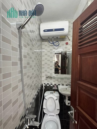 Bán Nhà Phân Lô Phố Trần Quốc Hoàn Quận Cầu Giấy. 36m Xây 6 Tầng Giá 10 Tỷ. Cam Kết Ảnh Thật Mô Tả