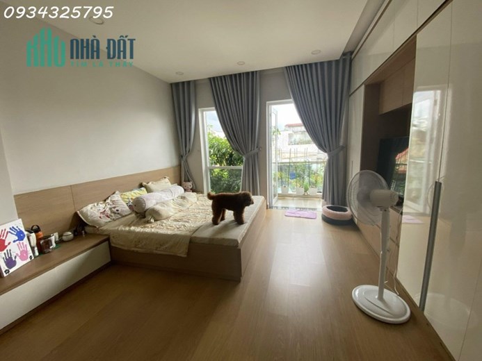 Nhà HXH 8m Chu Văn An, DT 4x17m, NH 5m, 5 lầu, 6PN, 7WC, giá 10.7 tỷ TL