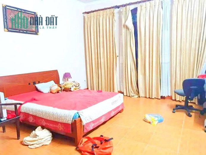 Bán Nhà Phân Lô Phố Trần Quốc Hoàn Quận Cầu Giấy. 69m Xây 5 Tầng Mặt Tiền 4.6m Nhỉnh 17 Tỷ. Cam Kết