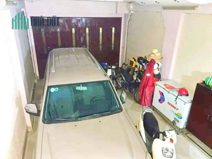 Bán Nhà Phân Lô Phố Trần Quốc Hoàn Quận Cầu Giấy. 69m Xây 5 Tầng Mặt Tiền 4.6m Nhỉnh 17 Tỷ. Cam Kết