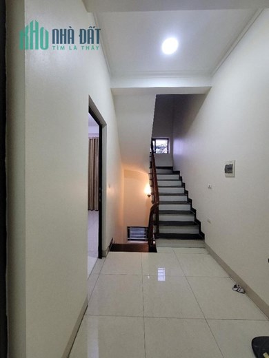 NHÀ DÂN XÂY THẠCH BÀN 56M - 4 TẦNG - FULL NỘI THẤT - GẦN CHỢ THẠCH BÀN - NHỈNH 5 T.Ỷ - CÁCH AEON,