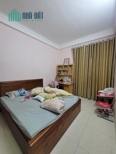 NHÀ DÂN XÂY THẠCH BÀN 56M - 4 TẦNG - FULL NỘI THẤT - GẦN CHỢ THẠCH BÀN - NHỈNH 5 T.Ỷ - CÁCH AEON,