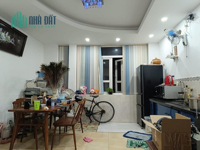 Hẻm 4m, Lê Văn Sỹ (4x7,2), 4 Tầng, 3PN, 3WC, 5.6 tỷ Phường 14 Quận 3