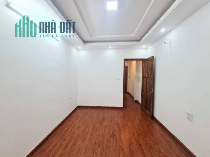 Nhà mới xây đẹp long lanh-30m2x4T phố Trương Định, gần chợ-trường-ô tô, giá 3,3 tỷ