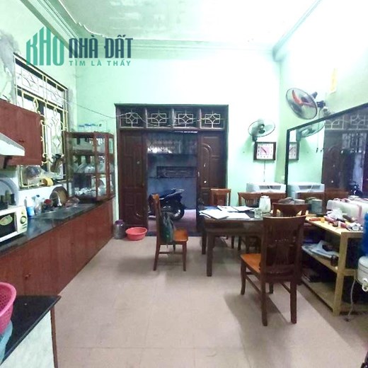Nhà 46m2 x 4tầng giá chỉ có 3,2 tỷ tại phố Trương Định, tiện đường-trường-chợ, ngõ ba gác.