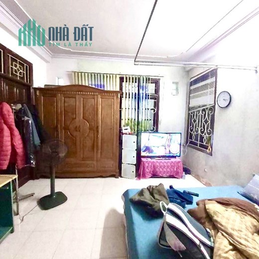 Nhà 46m2 x 4tầng giá chỉ có 3,2 tỷ tại phố Trương Định, tiện đường-trường-chợ, ngõ ba gác.