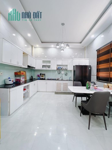 Bán Nhà Đẹp Đón Tết Chỉ 6 Tỉ 190 Triệu, Phường Phú Thuận Quận 7 - Tặng Full Nội Thất Xách Vali Vô Ở