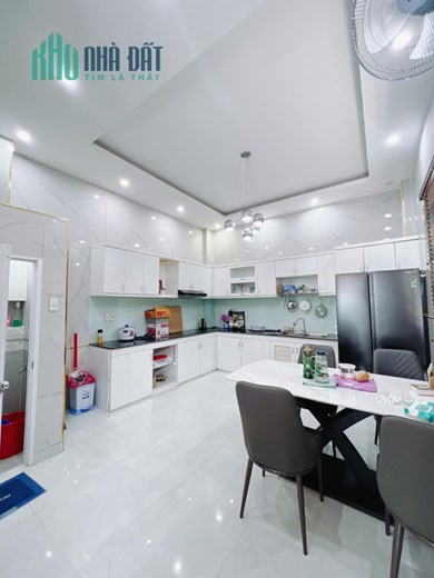 Bán Nhà Đẹp HXH Đón Tết Chỉ 6 Tỉ 190 Triệu, Phường Phú Thuận Quận 7 - Tặng Full Nội Thất