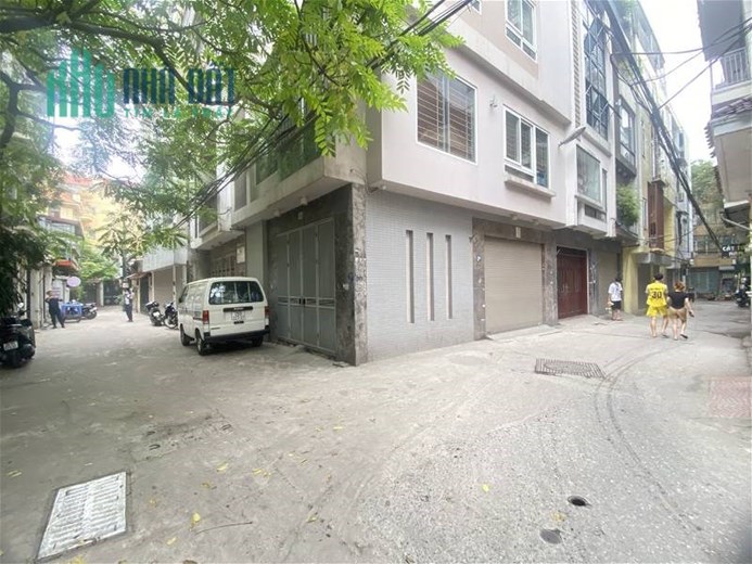 Bán nhà cầu giấy 65m2 ô tô đỗ cửa giá 10.6 tỷ kinh doanh
