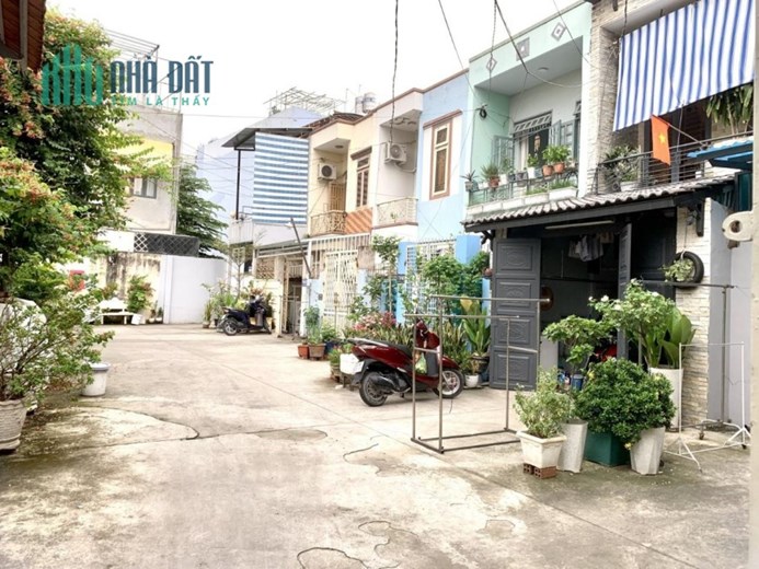 Nhà Gò Vấp Thống Nhất f11 mới ở ngay 70m2 sổ A4 giá nhỉnh 4 tỷ