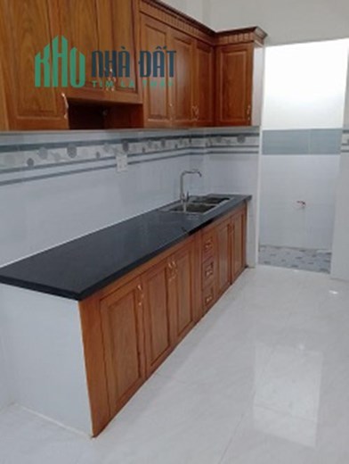 Cho thuê nhà riêng mới hoàn thiện 1 trệt 2 lầu 1 tum 3 PN, 3 nhà VS, 3 điều hòa, nước nóng mặt trời
