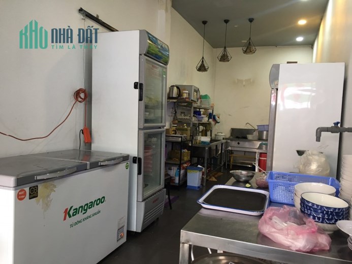 Quận Tân Bình  , Sang Rẻ Quán Ăn 89 tr ( Đầu tư 300 tr ) MT đường sầm uất, Dt : 7m x 18m,