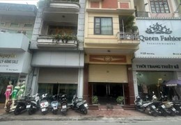 Nhà Mặt Đường Đình Đông thông sang Lạch Tray vị trí đẹp buôn bán sầm uất