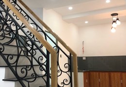 Bán nhà kế Lê Văn Sỹ Phường 1 Tân Bình, Ngang 4m, 5 Tầng, Ô tô đậu, giá rẻ