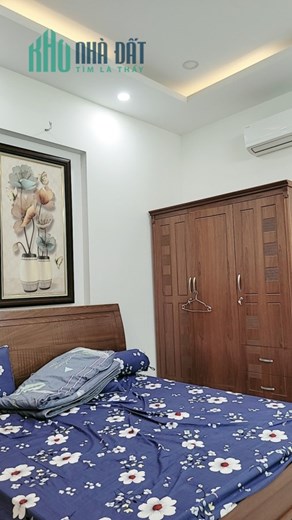 Bán nhà sát Hồng Lạc Phường 10 Tân Bình, 48m2 3 Tầng, Ô tô chạy,  giá rẻ