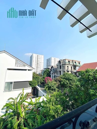 BÁN NHÀ BIỆT THỰ TẤN TRƯỜNG,  Quận 7, Mặt tiền ngang 12x20m, 3 tầng giá 32.x tỷ