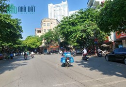 bán nhà lô góc mặt phố Ngọc Lâm 40m x 4 tầng, mặt tiền 4.2m, nở hậu, kinh doanh ngày đêm