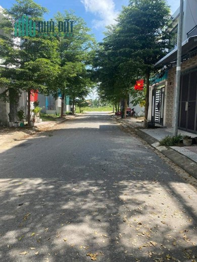 Bán gấp Nhà TT Thuận An,Bình Dương,cạnh chợ,VSIP chỉ 960 triệu nhận nhà