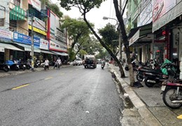 Bán Nhà kế Ông ÍCh Khiêm, Hải Châu,2 Tầng,4.5x10,CHỉ 2.75 tỷ, Cực Xinh
